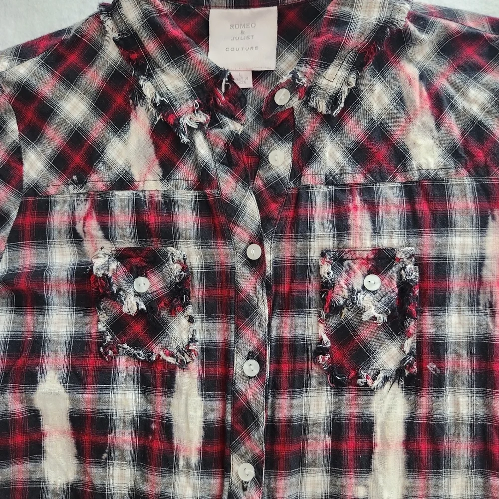 Romeo & Juliet Couture Western Plaid Button-Down Shirt  Size Large